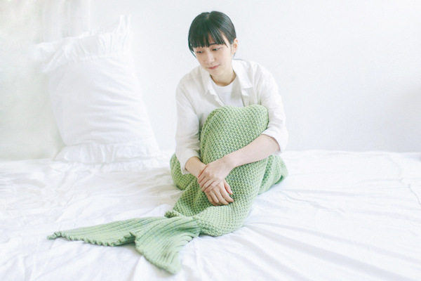 Flat Mermaid Knit Blanket